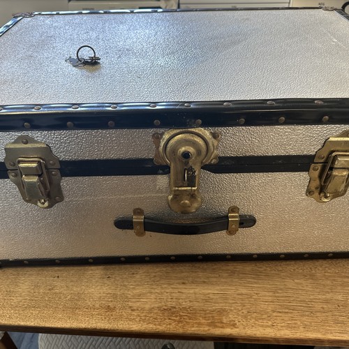 Vintage metal wood large - vintage,
