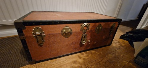 Large over pond trunk travel - pond,