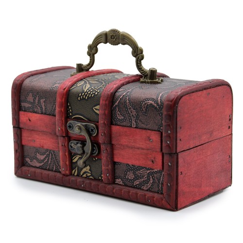 Colonial style trunk rustic - colonial,