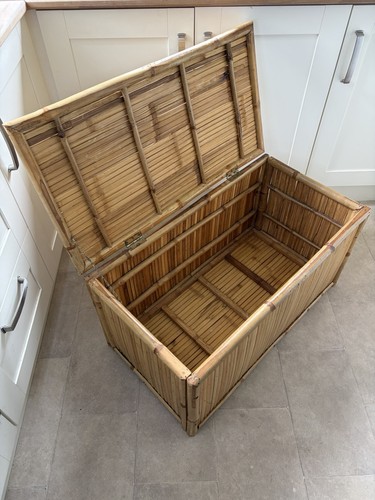 Vintage bamboo wooden trunk - bamboo,