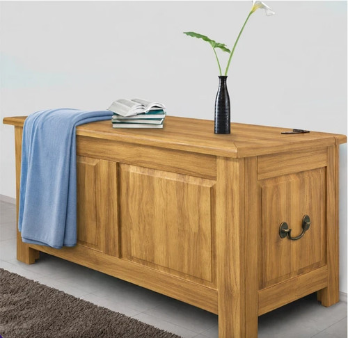 Large wooden trunk - wooden,