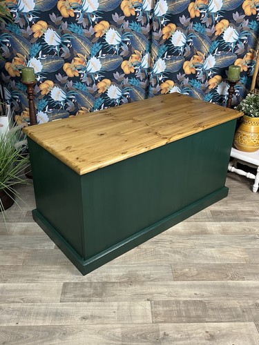 Large solid pine - solid,