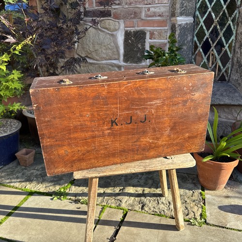 Large vintage storage box - large,