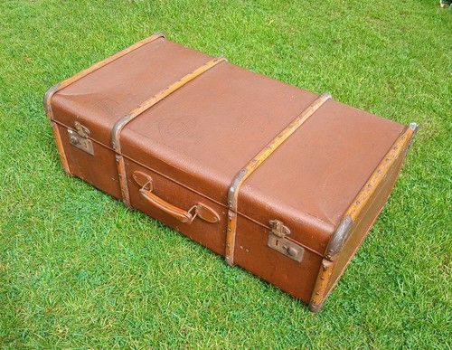 Antique steamer trunk fibre - antique, &